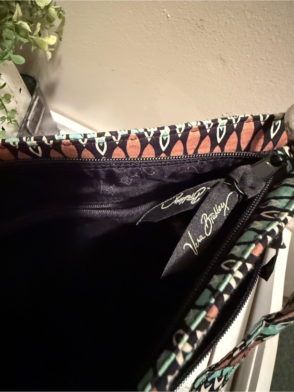 Vera Bradley Retired Sierra Stream Crossbody Handbag EUC - Picture 9 of 9